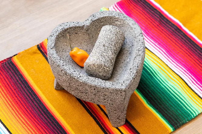 Molcajete en Forma de Corazón